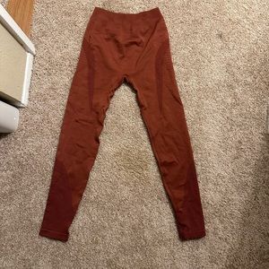 Alphalete Ozone in Gingerbread